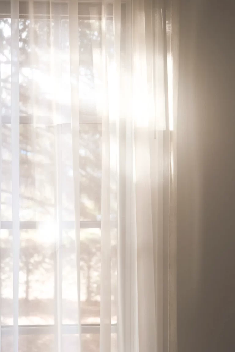 Decluttering Tips To Create A Bigger, Brighter Home